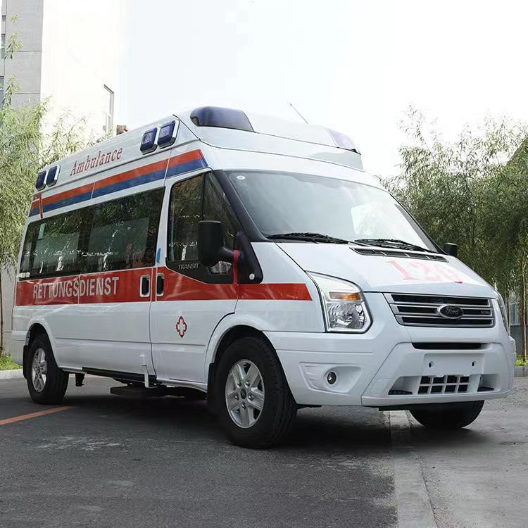 东区行动不便者长途救护车租赁：安全转运的核心注意事项​